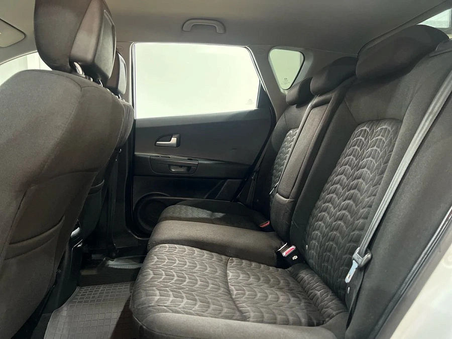 Kia Ceed, 2009г., передний привод, автомат