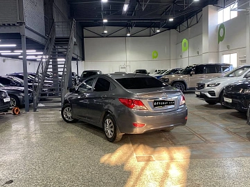 Hyundai Solaris, 2011г, передний привод, автомат