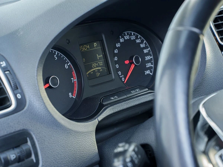 Volkswagen Polo, 2016г., передний привод, автомат