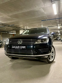 Volkswagen Touareg, 2016г, полный привод, автомат