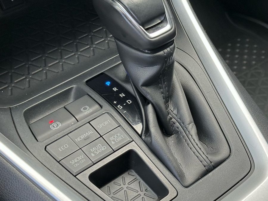Toyota RAV4, 2020г., полный привод, автомат