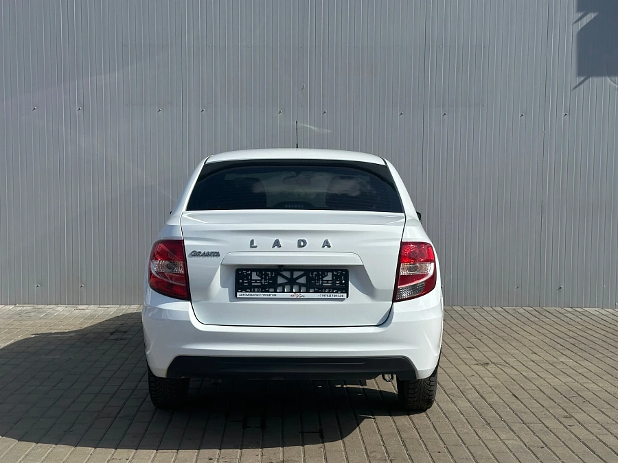 Lada (ВАЗ) Granta, 2022г., передний привод, механика