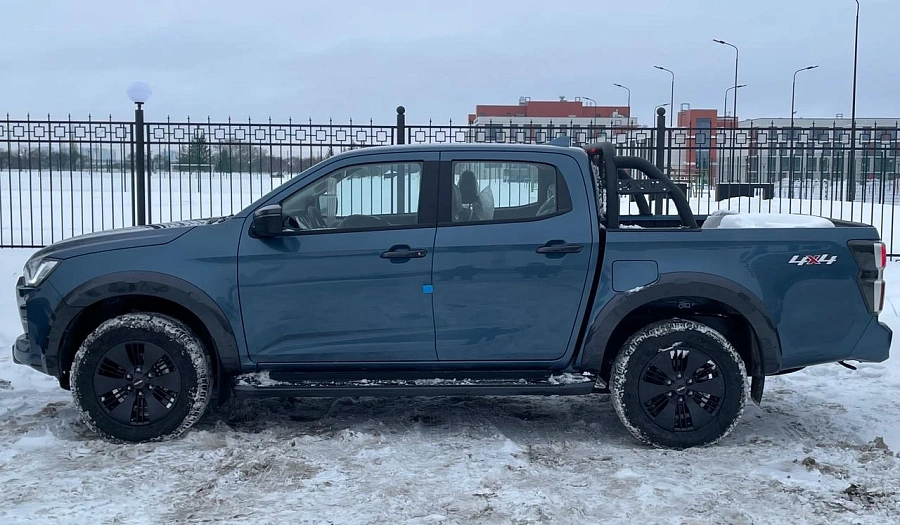 Isuzu D-Max, 2023г., полный привод, автомат