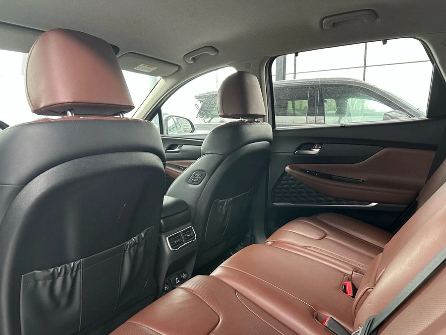 Hyundai Santa Fe, 2021г., полный привод, робот