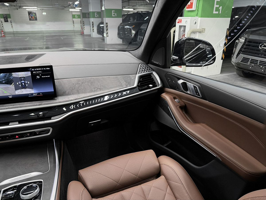 BMW X7, 2023г., полный привод, автомат