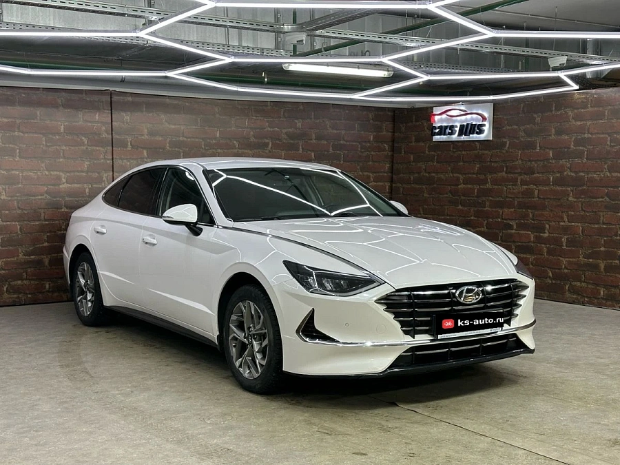 Hyundai Sonata, 2021г., передний привод, автомат