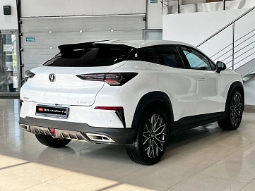 Changan UNI-T, 2023г., передний привод, робот