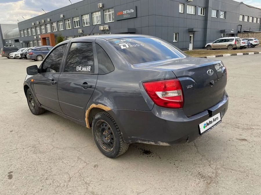 Lada (ВАЗ) Granta, 2015г., передний привод, механика
