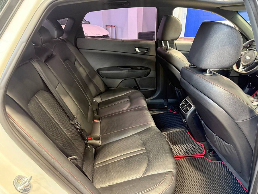 Kia Optima, 2016г., передний привод, автомат