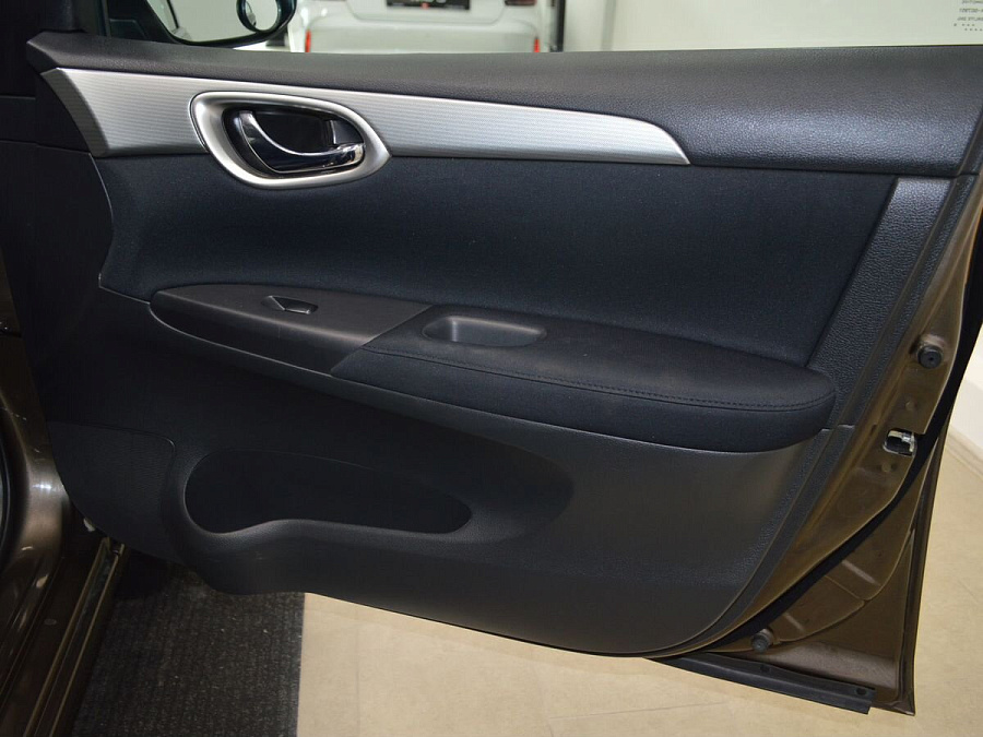 Nissan Sentra, 2016г., передний привод, механика