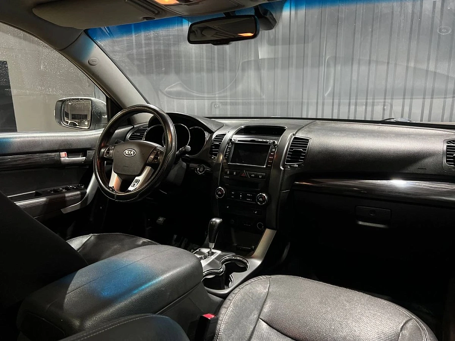 Kia Sorento, 2012г., полный привод, автомат
