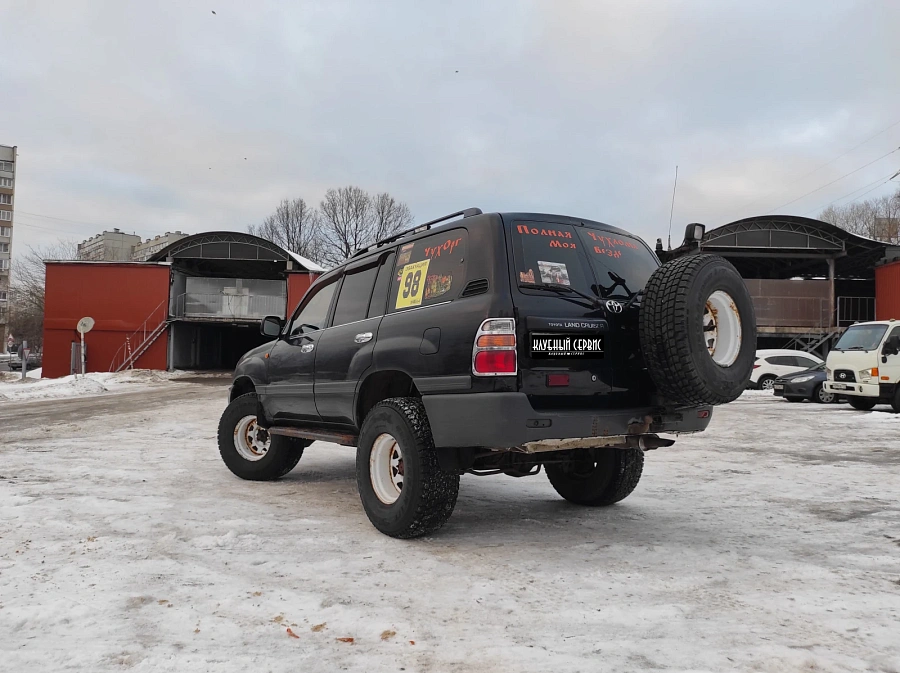 Toyota Land Cruiser, 2001г., полный привод, механика