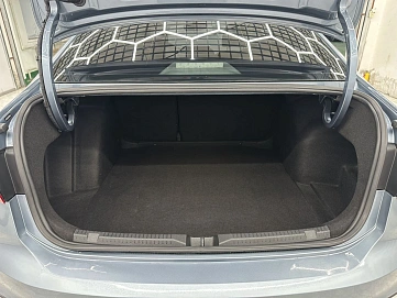 Volkswagen Lavida, 2022г, передний привод, робот