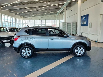Nissan Qashqai, 2010г, передний привод, вариатор
