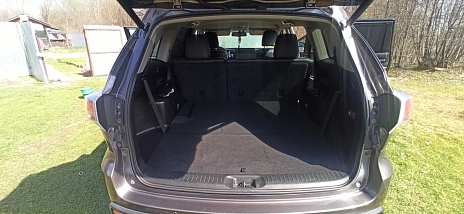 Toyota Highlander, 2014г, полный привод, автомат