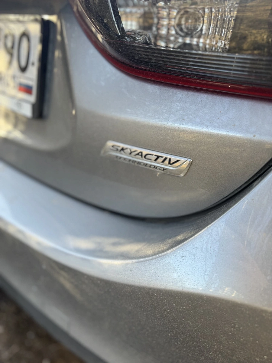 Mazda 6, 2014г., передний привод, автомат