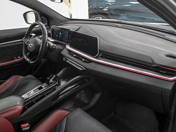 Geely Coolray, 2023г, передний привод, робот