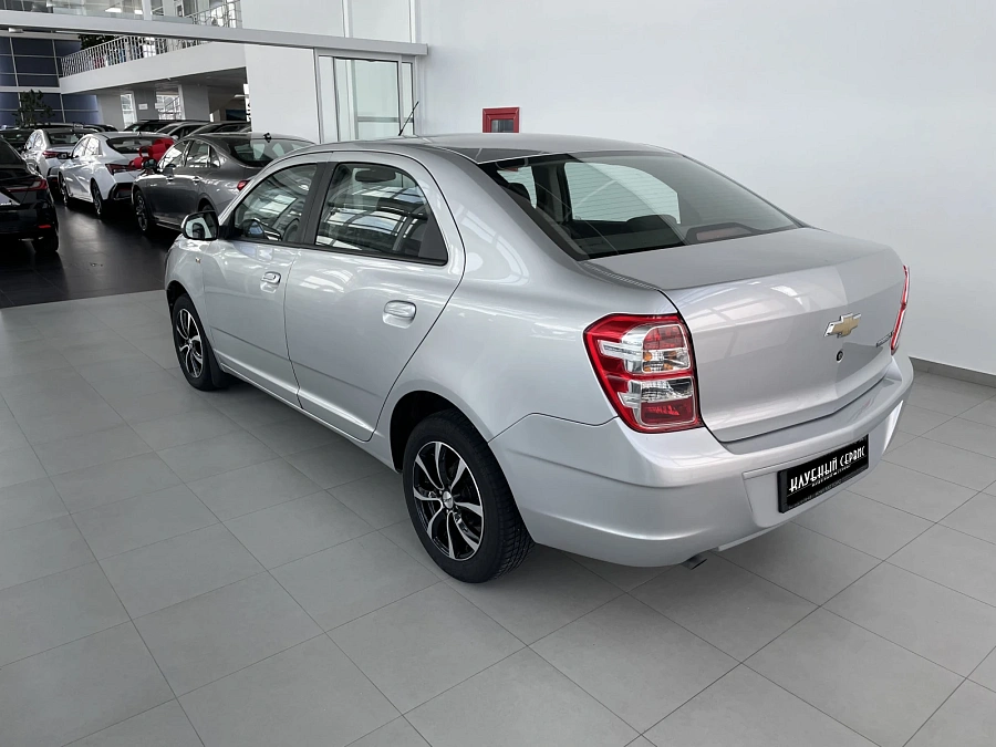 Chevrolet Cobalt, 2013г., передний привод, механика