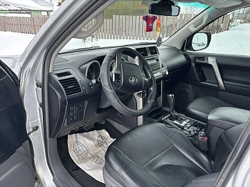 Toyota Land Cruiser Prado, 2010г, полный привод, автомат
