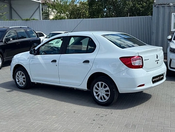 Renault Logan, 2019г, передний привод, автомат