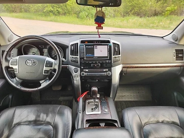 Toyota Land Cruiser, 2013г, полный привод, механика