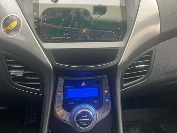 Hyundai Elantra, 2012г, передний привод, механика