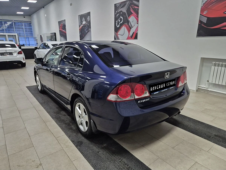 Honda Civic, 2008г., передний привод, механика