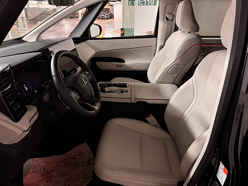 Lexus LM, 2024г, полный привод, вариатор