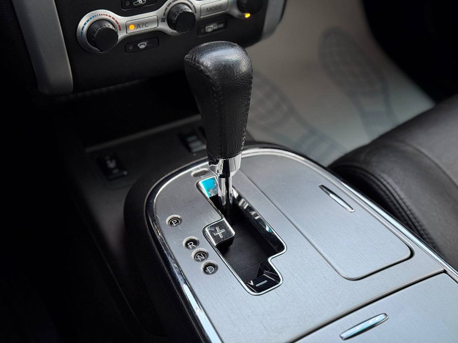 Nissan Murano, 2010г., полный привод, вариатор