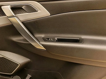 Geely Atlas, 2019г, передний привод, автомат