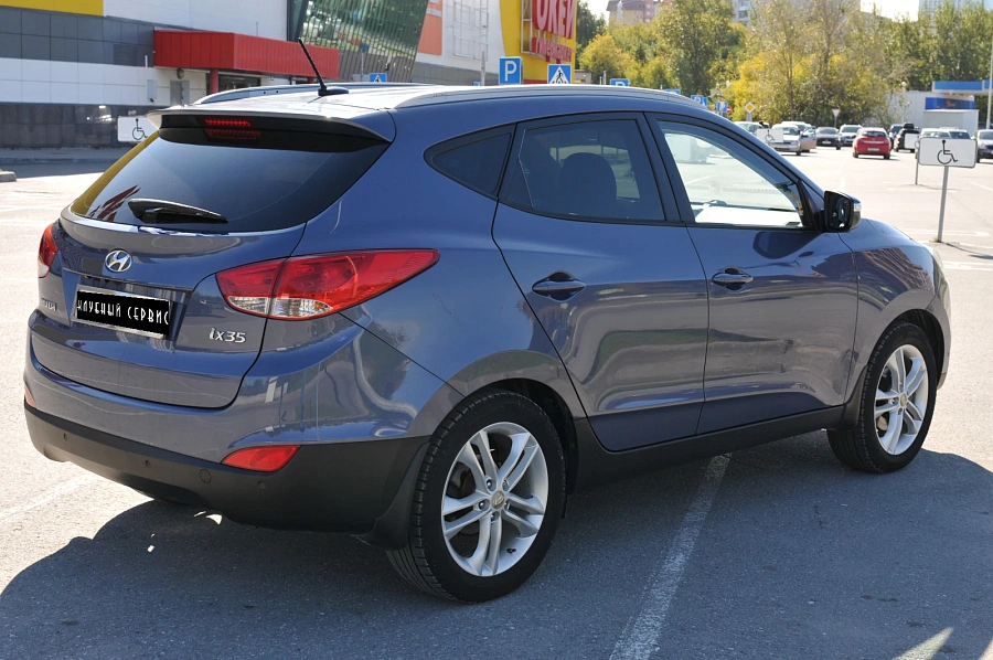 Hyundai ix35, 2012г., передний привод, автомат