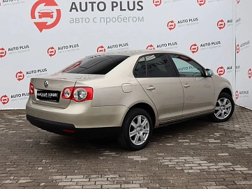 Volkswagen Jetta, 2008г, передний привод, механика