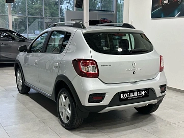 Renault , 2018г., передний привод, механика