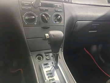 Toyota Corolla, 2006г, передний привод, автомат