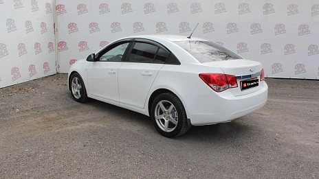Chevrolet Cruze, 2011г., передний привод, механика
