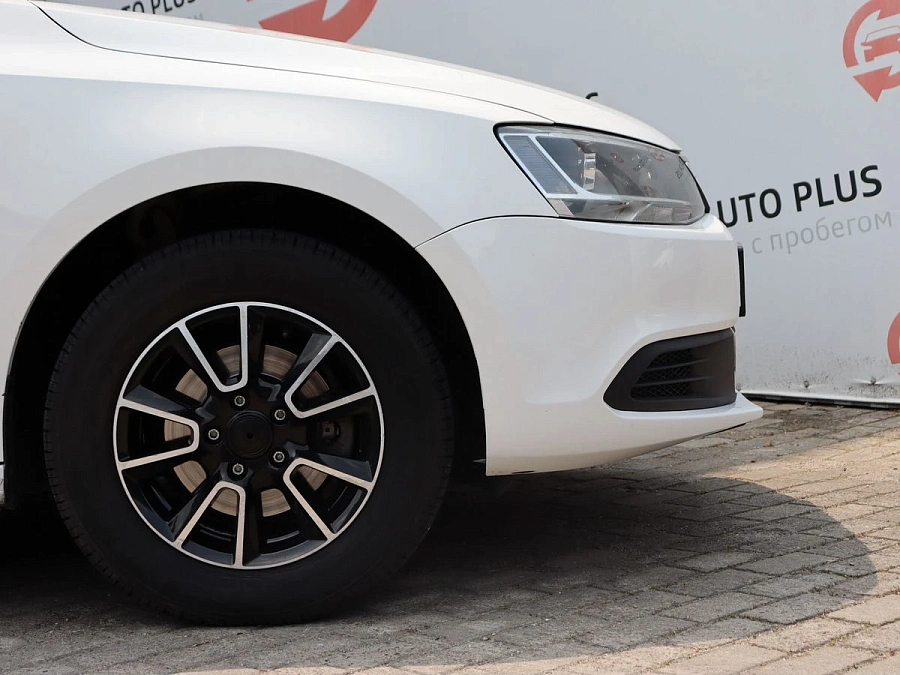 Volkswagen Jetta, 2014г., передний привод, автомат