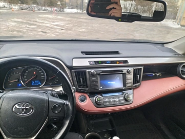 Toyota RAV4, 2014г, полный привод, вариатор