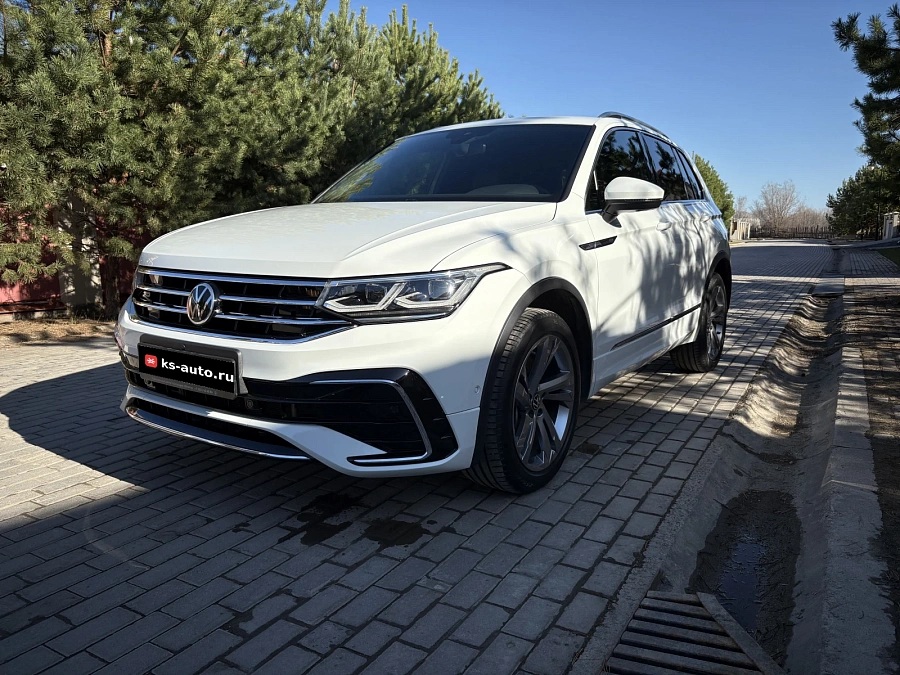 Volkswagen Tiguan, 2021г., полный привод, робот