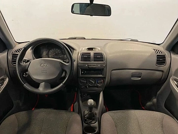 Hyundai Accent, 2006г, передний привод, механика
