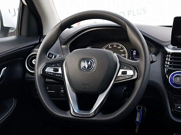 Changan Alsvin, 2024г, передний привод, робот