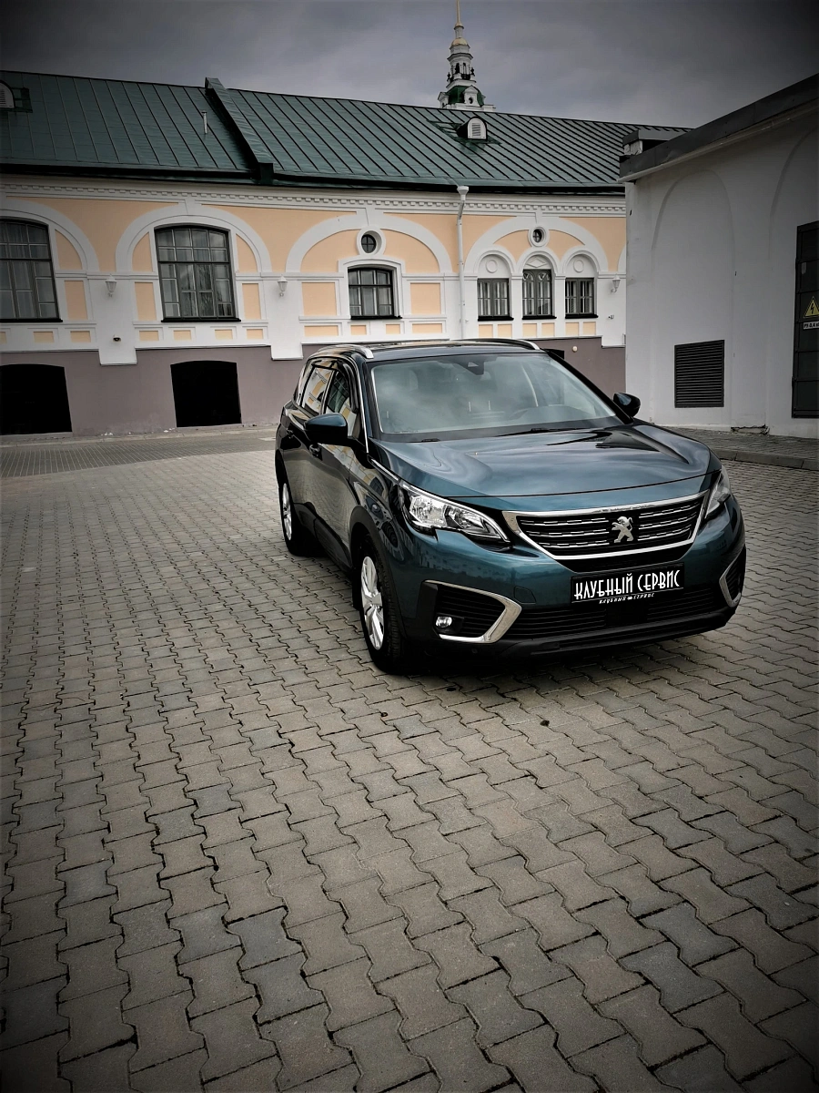 Peugeot 5008, 2017г., передний привод, автомат
