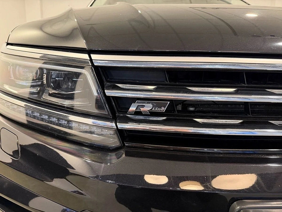 Volkswagen Tiguan, 2019г., передний привод, автомат