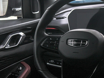 Geely Coolray, 2023г, передний привод, робот
