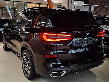 BMW X5, 2019г, полный привод, автомат