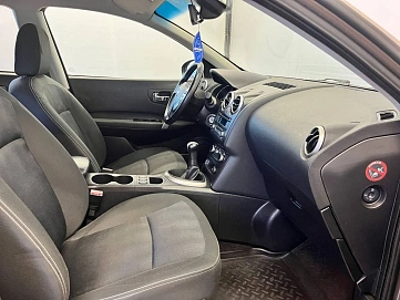 Nissan Qashqai, 2011г, передний привод, механика
