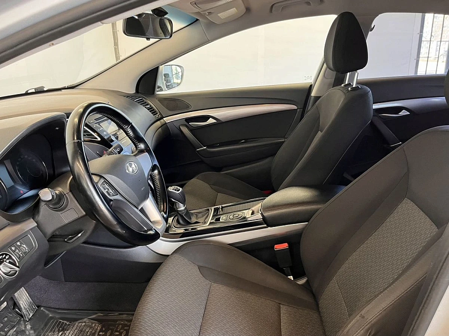 Hyundai i40, 2013г., передний привод, механика
