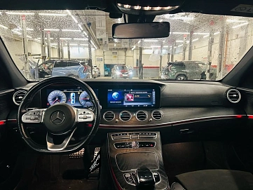 Mercedes-Benz E-Класс, 2020г, полный привод, автомат