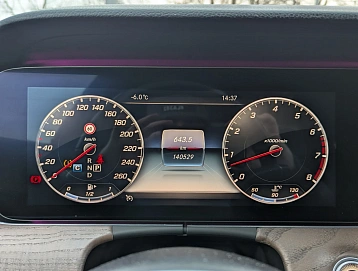Mercedes-Benz E-Класс, 2018г, полный привод, автомат