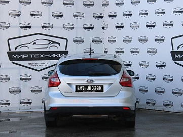 Ford Focus, 2011г, передний привод, робот