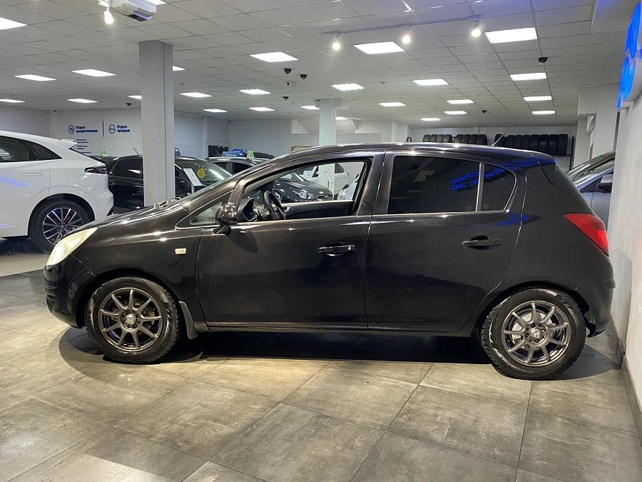 Opel Corsa, 2008г., передний привод, механика